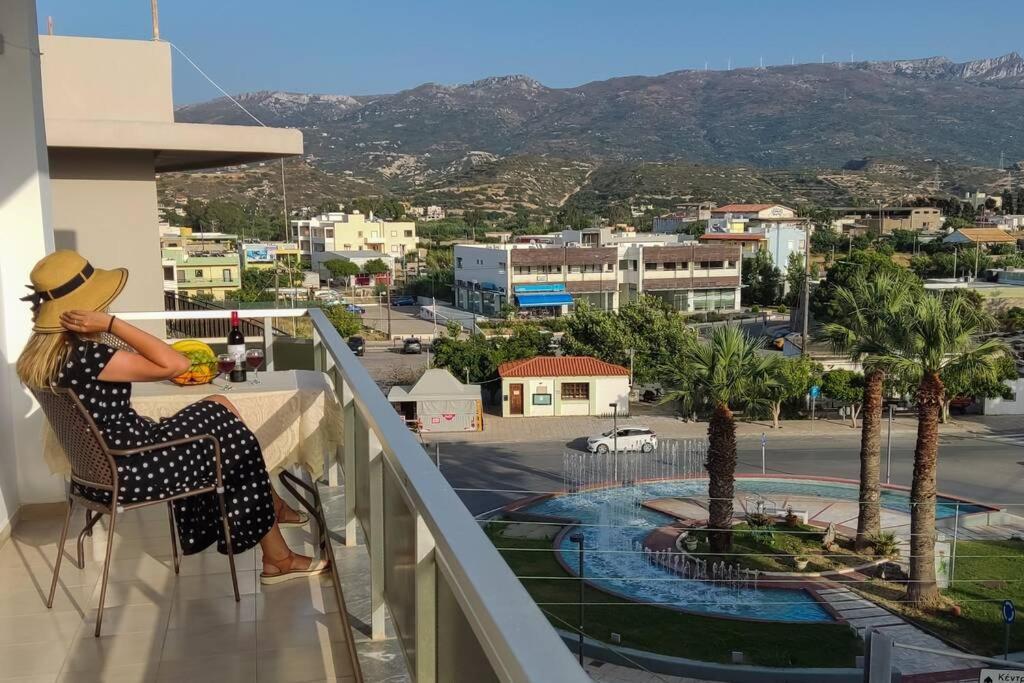 Apartment 95 M2, Center Of Sitia, Wifi, 350M Beach エクステリア 写真