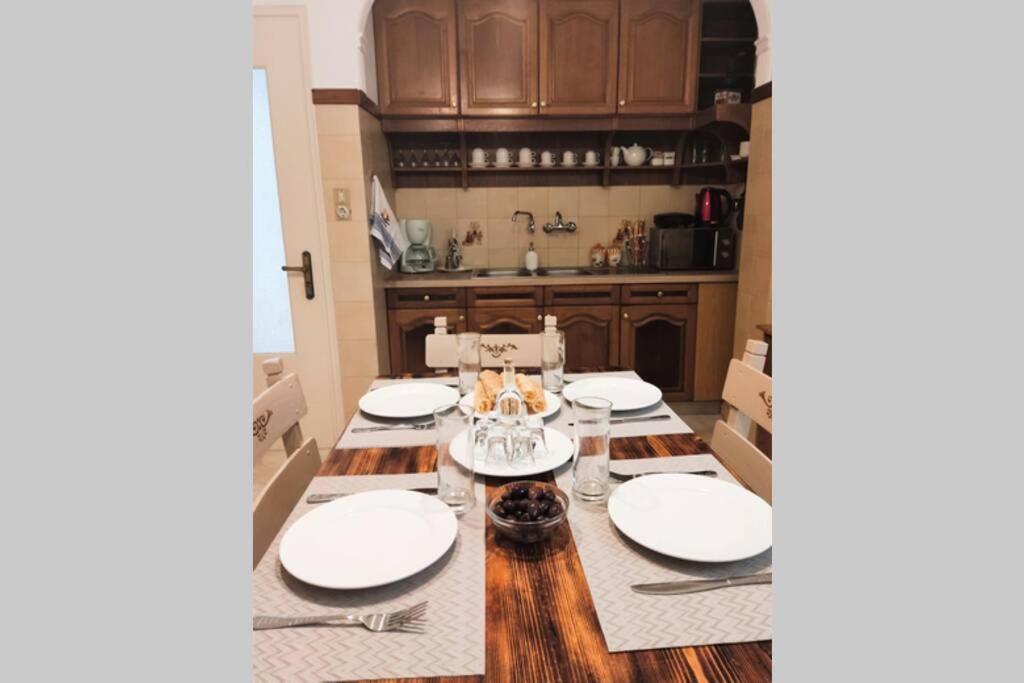 Apartment 95 M2, Center Of Sitia, Wifi, 350M Beach エクステリア 写真